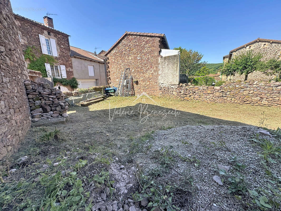 Maison à VABRES-L'ABBAYE