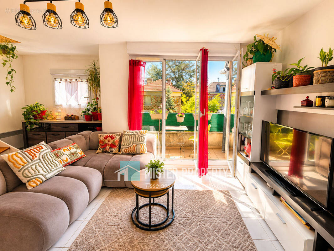 Appartement à SARTROUVILLE