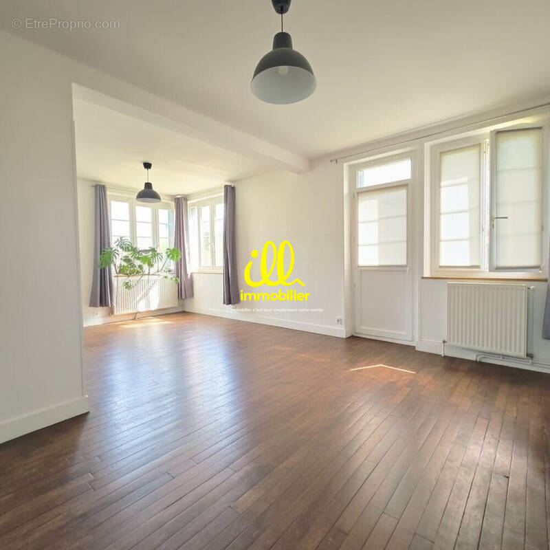 Appartement à CHARLEVILLE-MEZIERES
