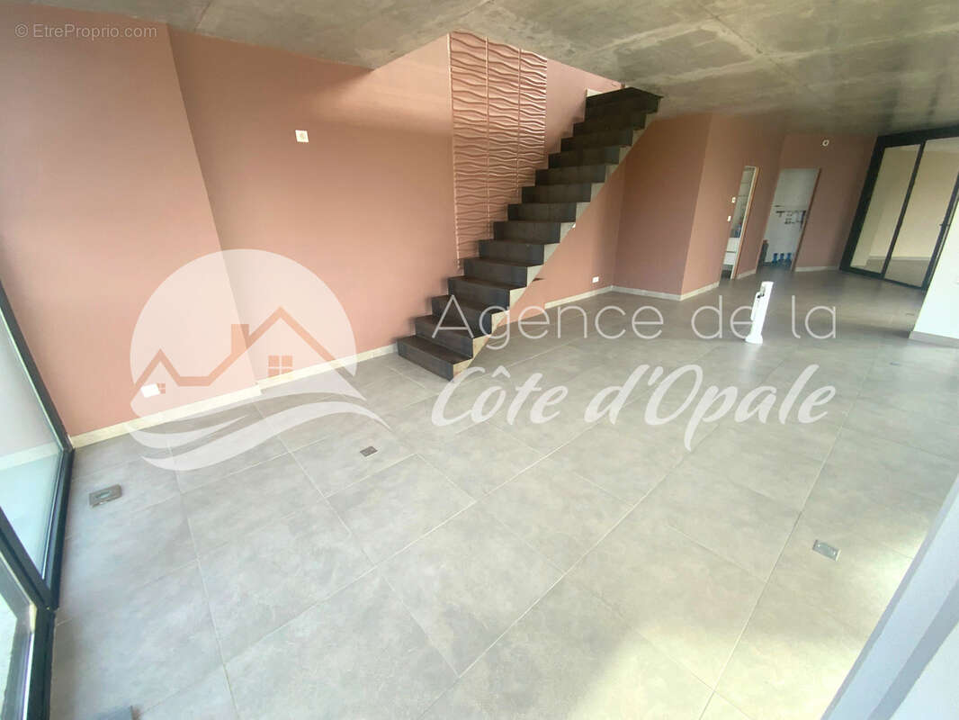 Appartement à MERIGNIES