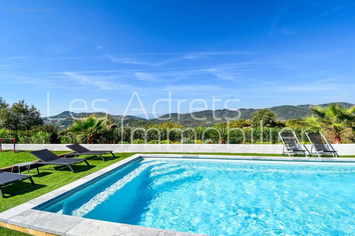 Maison à LES ADRETS-DE-L&#039;ESTEREL