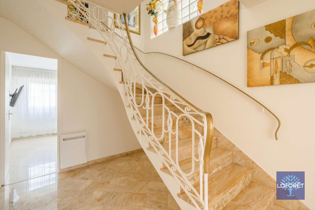 Maison à LES PAVILLONS-SOUS-BOIS