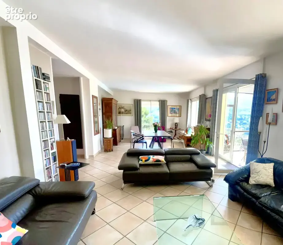 Cassis - Vente maison avec garage, piscine & vue mer - photo 8