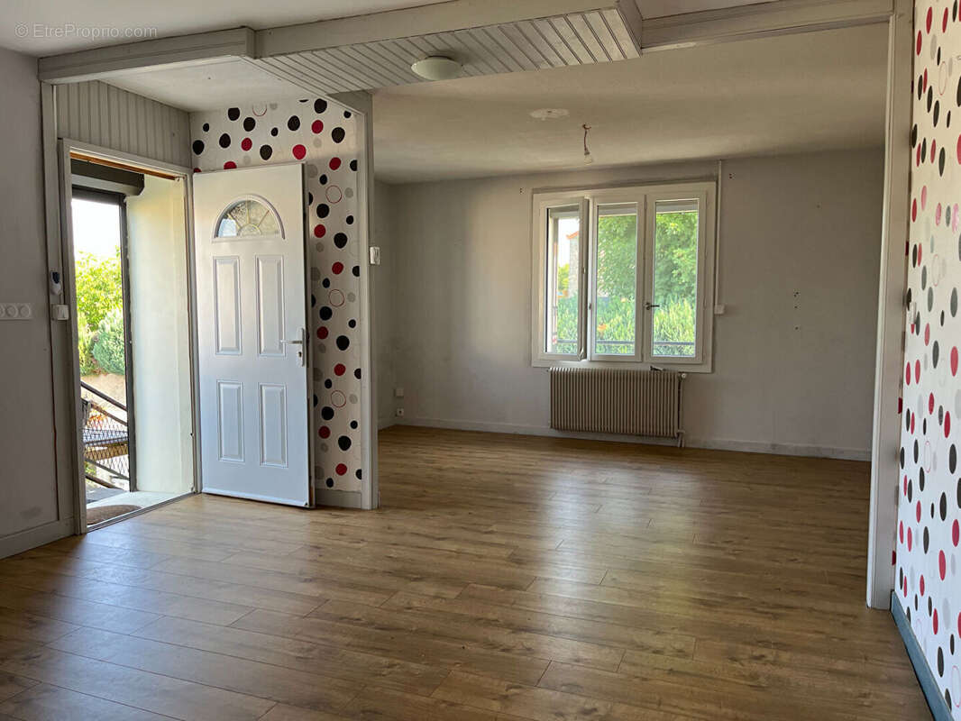 Maison à ASNIERES-SUR-BLOUR