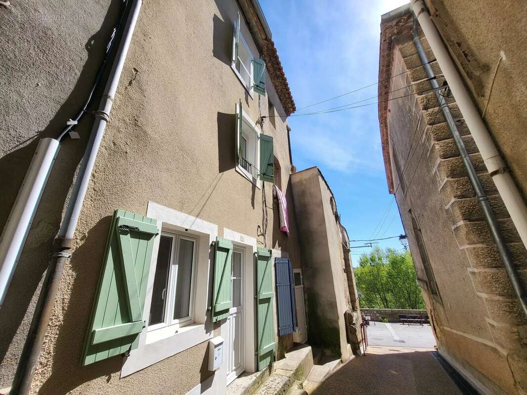 Maison à FABREZAN
