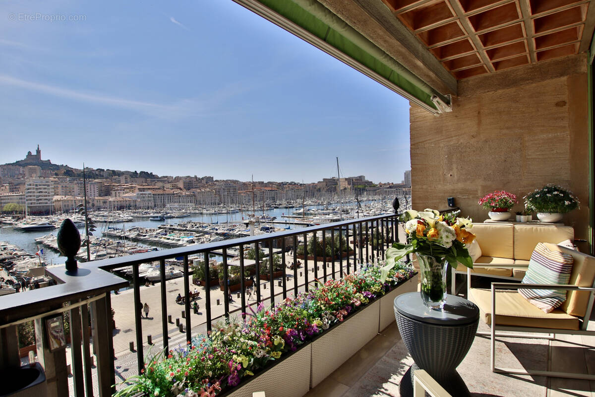 Appartement à MARSEILLE-2E