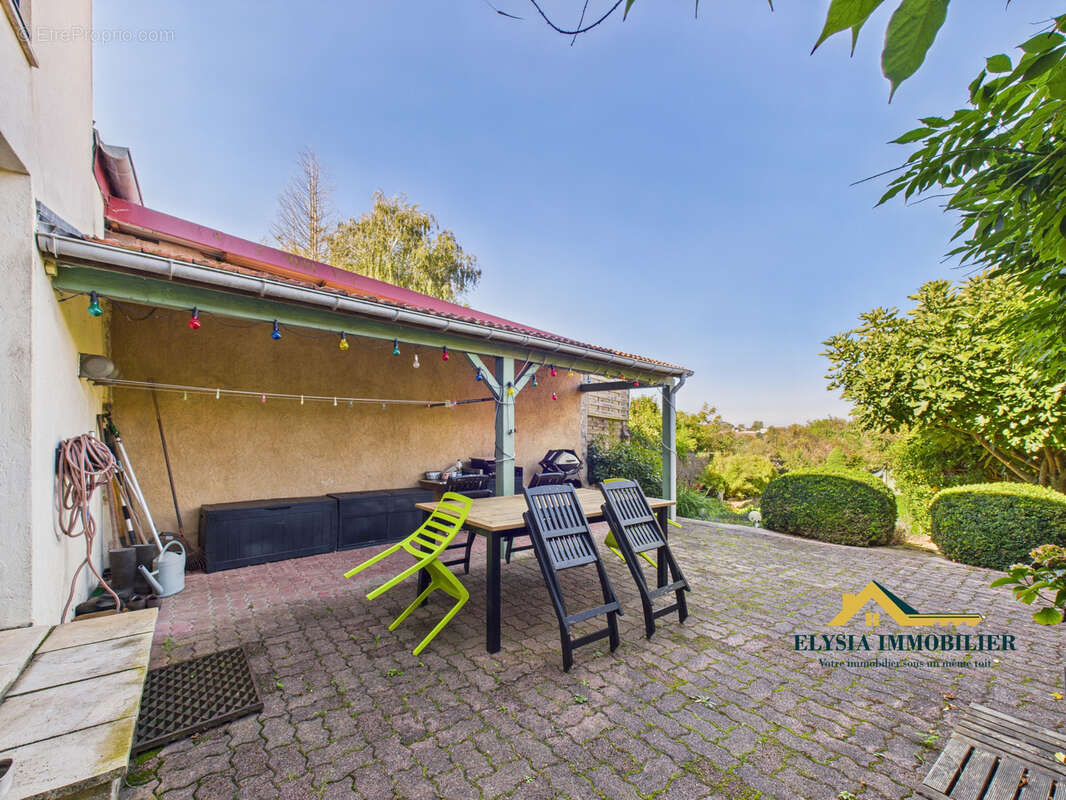 Maison à POMMERIEUX