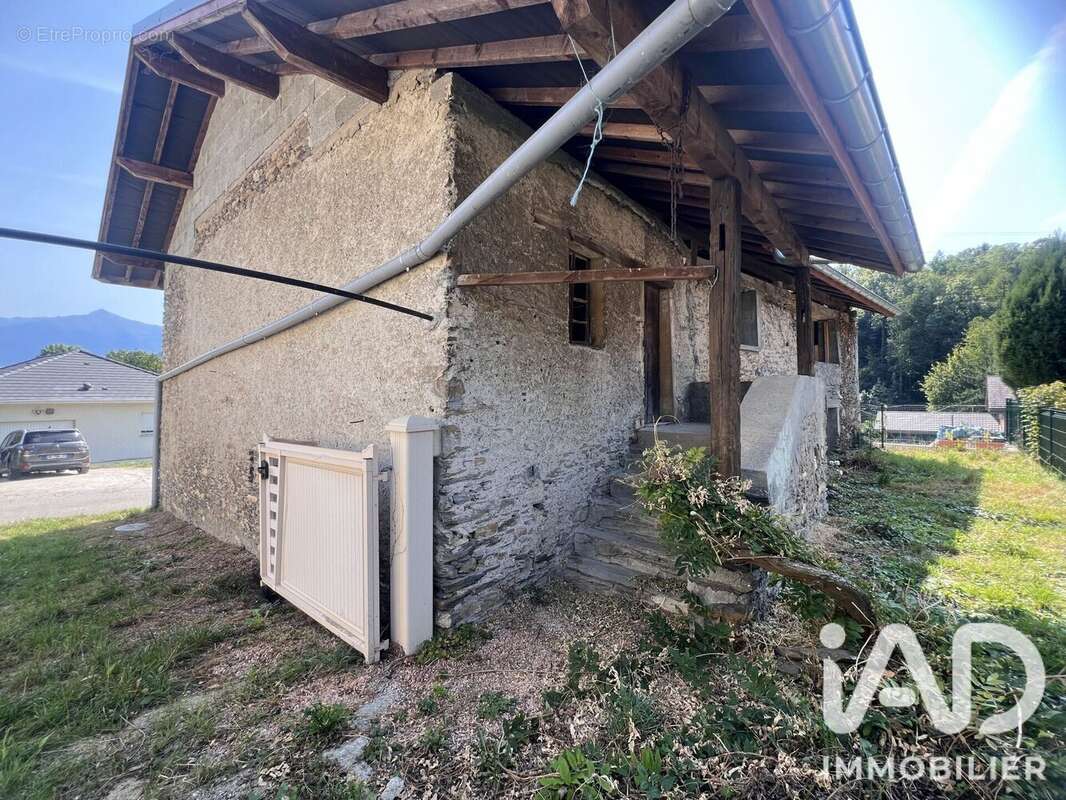 Maison 140 m² à Hauteville  - photo 3