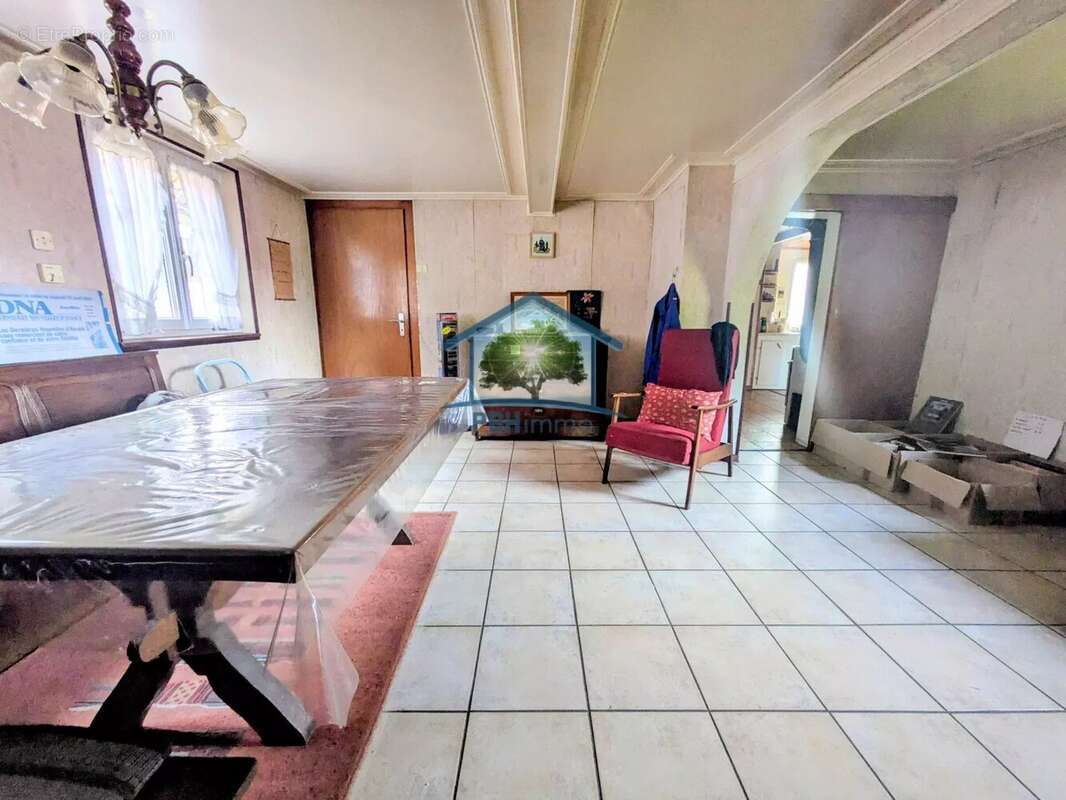 Maison à OBERMODERN-ZUTZENDORF