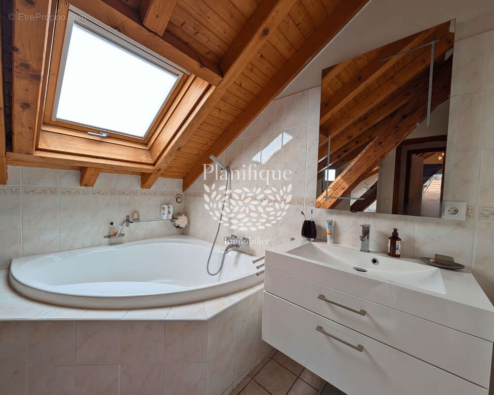 Appartement à DIVONNE-LES-BAINS