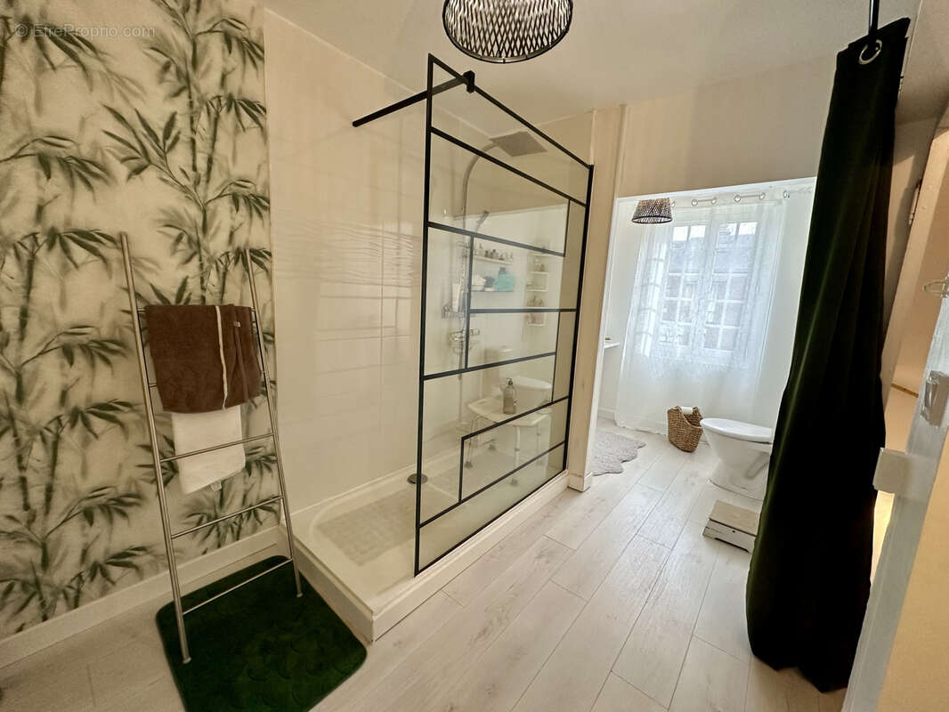 Maison à SAINT-NICOLAS-D'ALIERMONT