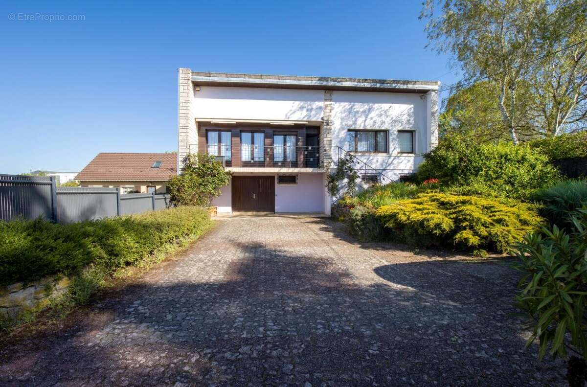 Maison à SEICHAMPS