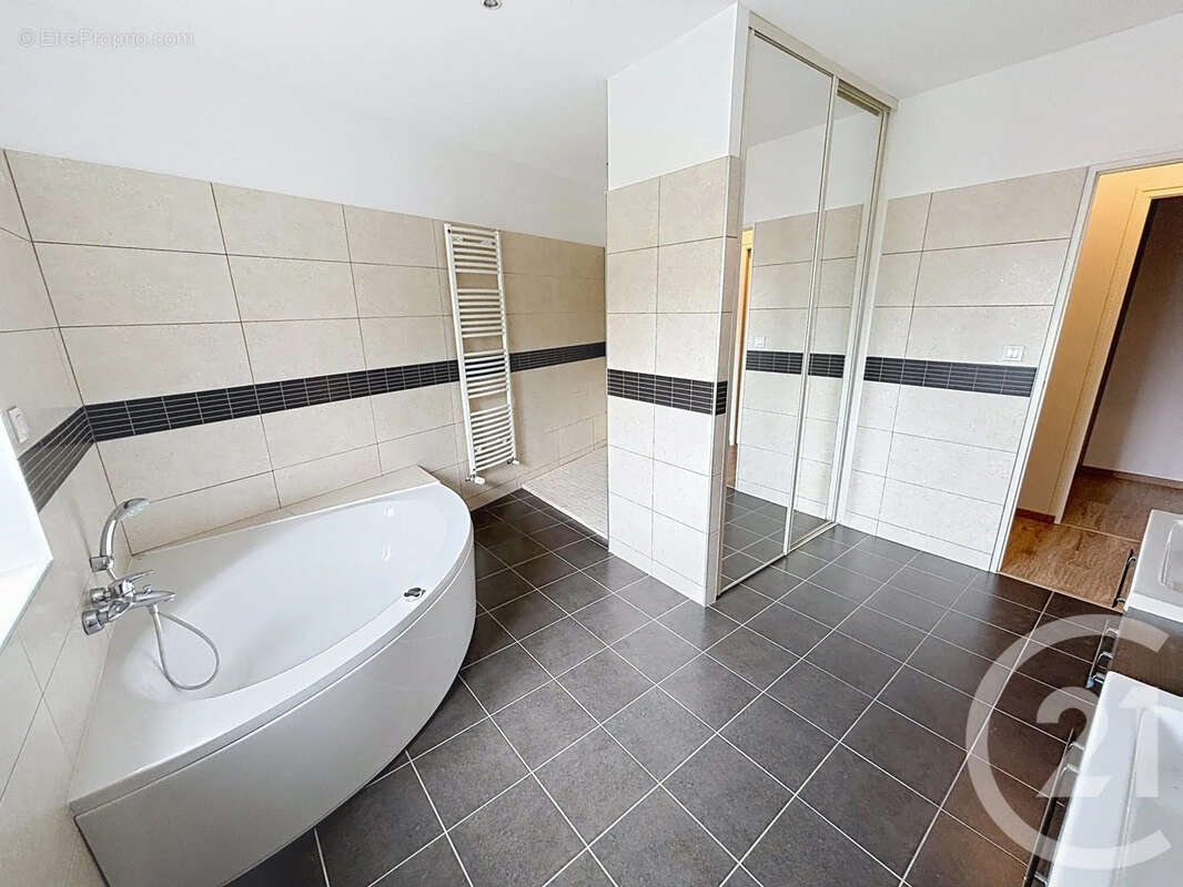 Maison 155 m² à Mareuil-Le-Port  - photo 13