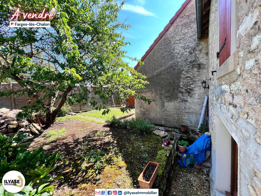 Maison 134 m2  6 pièces  2 ch  201 m2 de terrain - photo 3