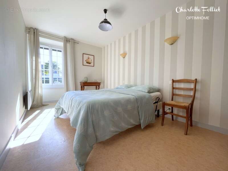 Maison à SAINT-LORMEL