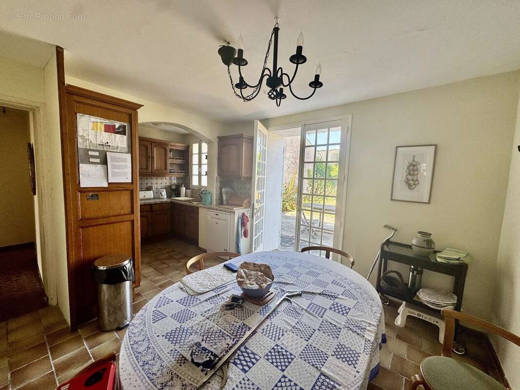 Une maison de charme dans un village très prisé - photo 7