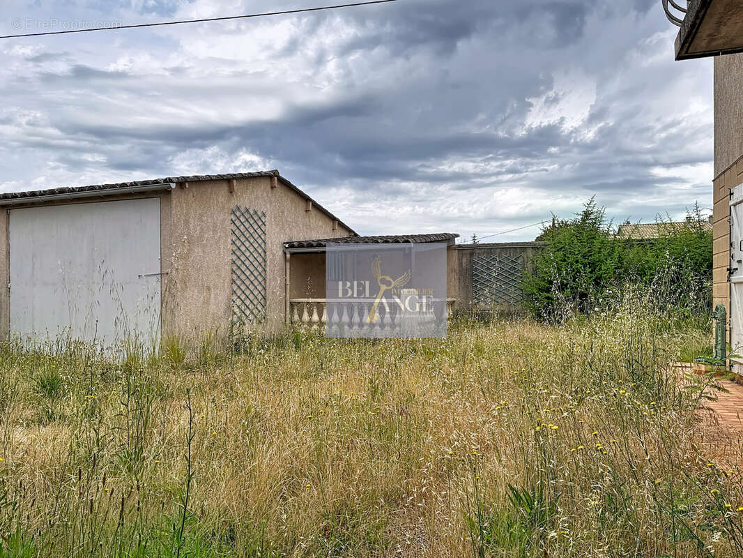 Maison à RUOMS
