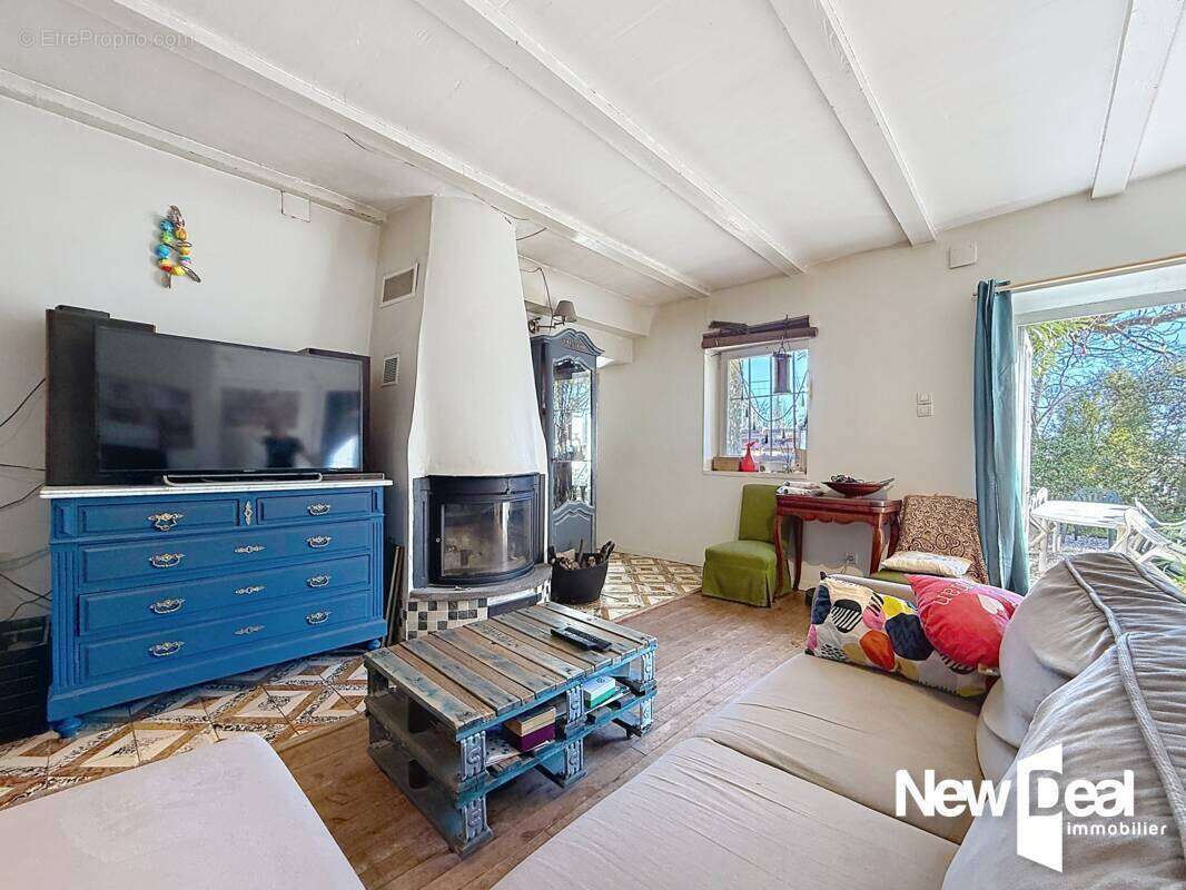 Maison à MONTAUROUX