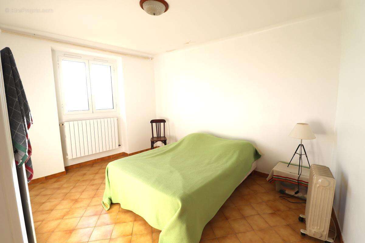 Maison à BERRE-LES-ALPES