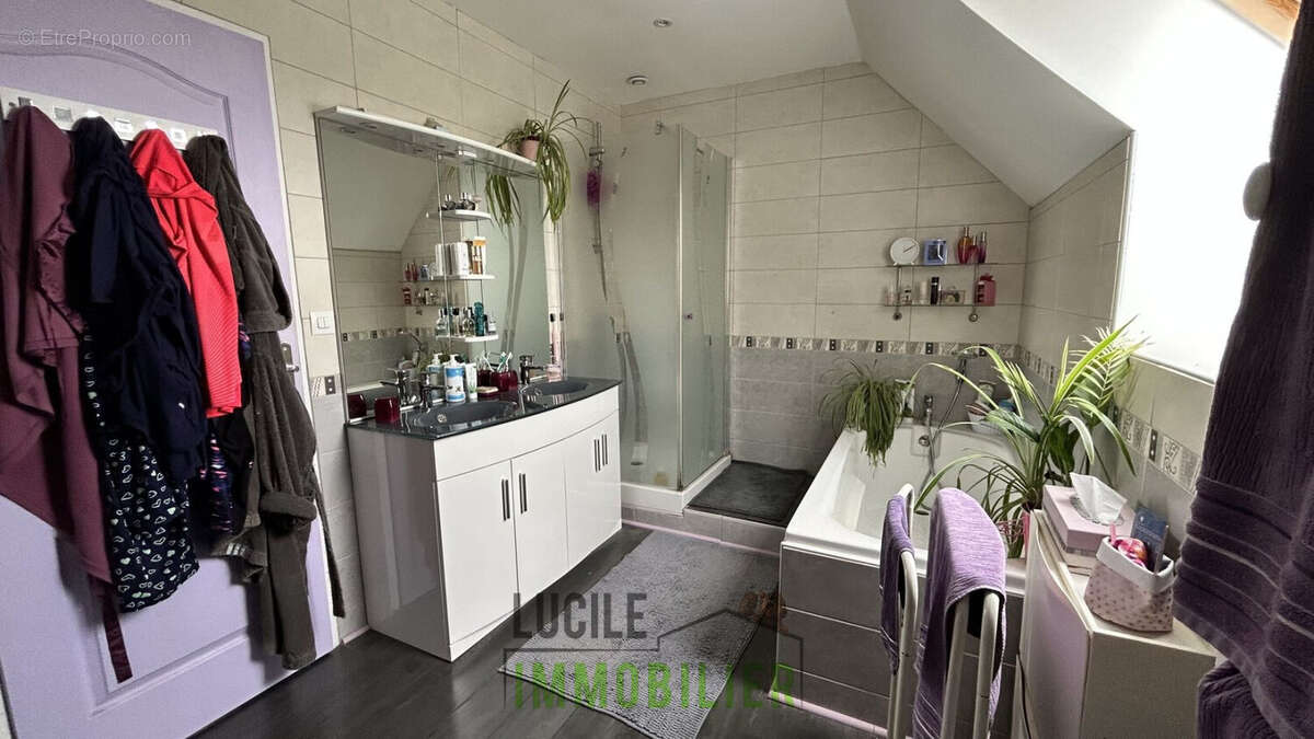 Maison de 102m² 4 - Maison à CAUFFRY