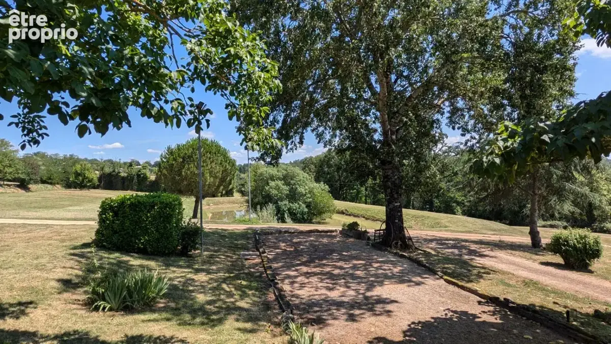 Maison de 350m² avec piscine et dépendances sur 2ha - photo 12