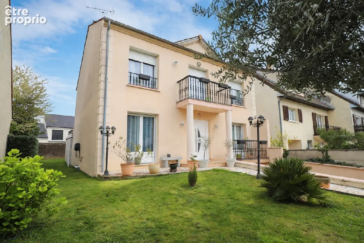 Maison à PONTAULT-COMBAULT