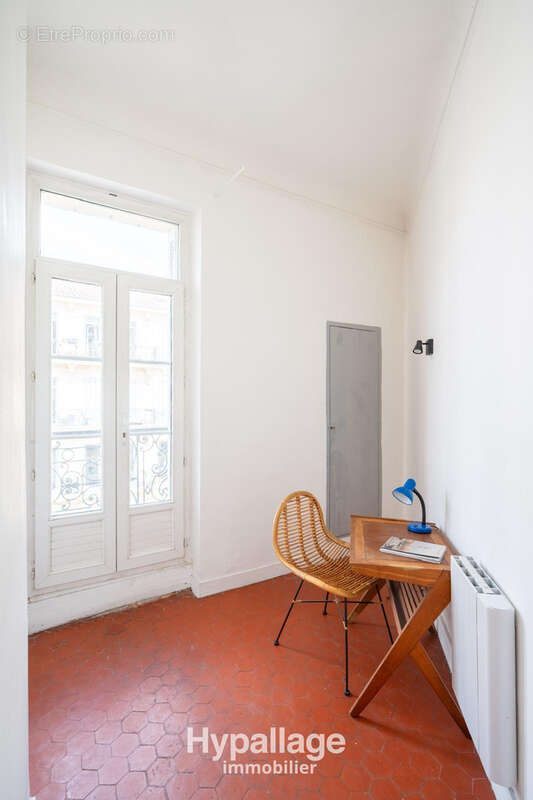Vend type 3 balcon lumineux cave ancien 13001 Marseille - photo 9
