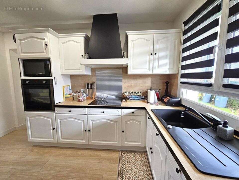 Maison à SAINT-GERMAIN-LA-BLANCHE-HERBE