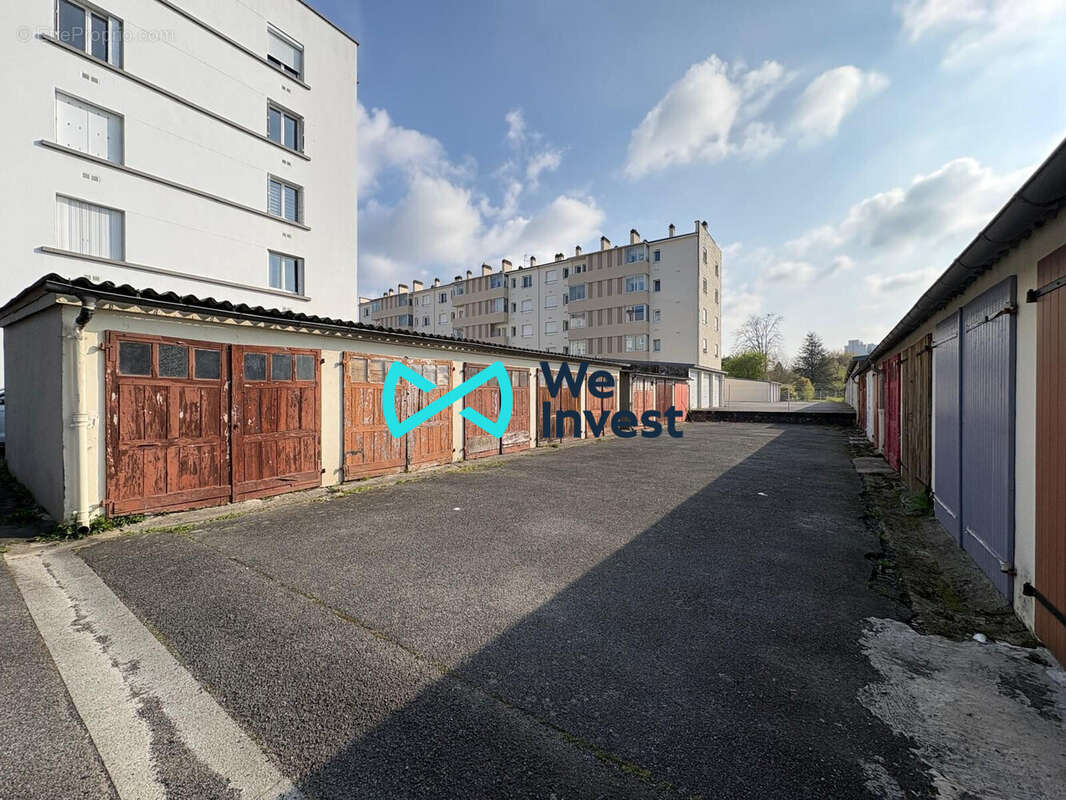 Parking à BILLERE