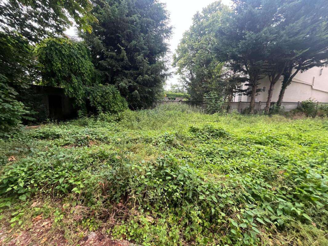 Terrain à SAINT-OUEN-L&#039;AUMONE