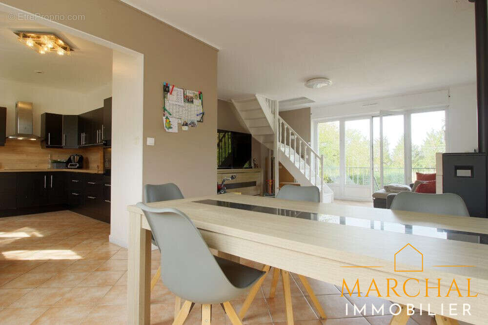 Maison à COURCELLES-SUR-NIED