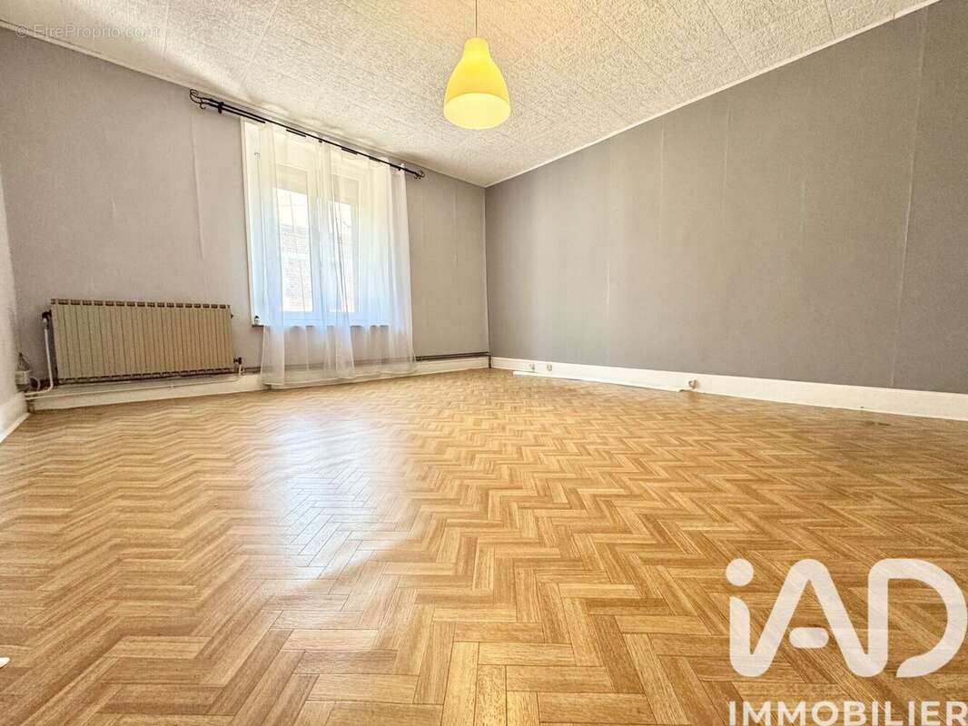 Maison 107 m² à Fumay  - photo 9