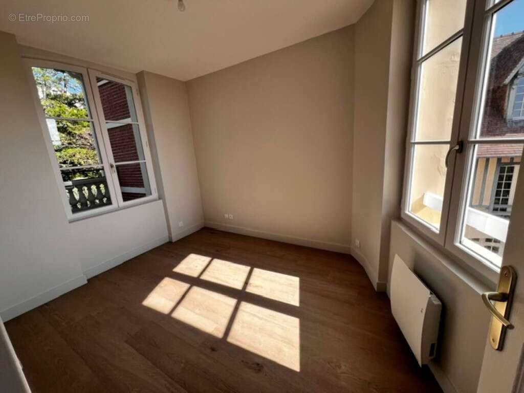 Appartement à TROUVILLE-SUR-MER