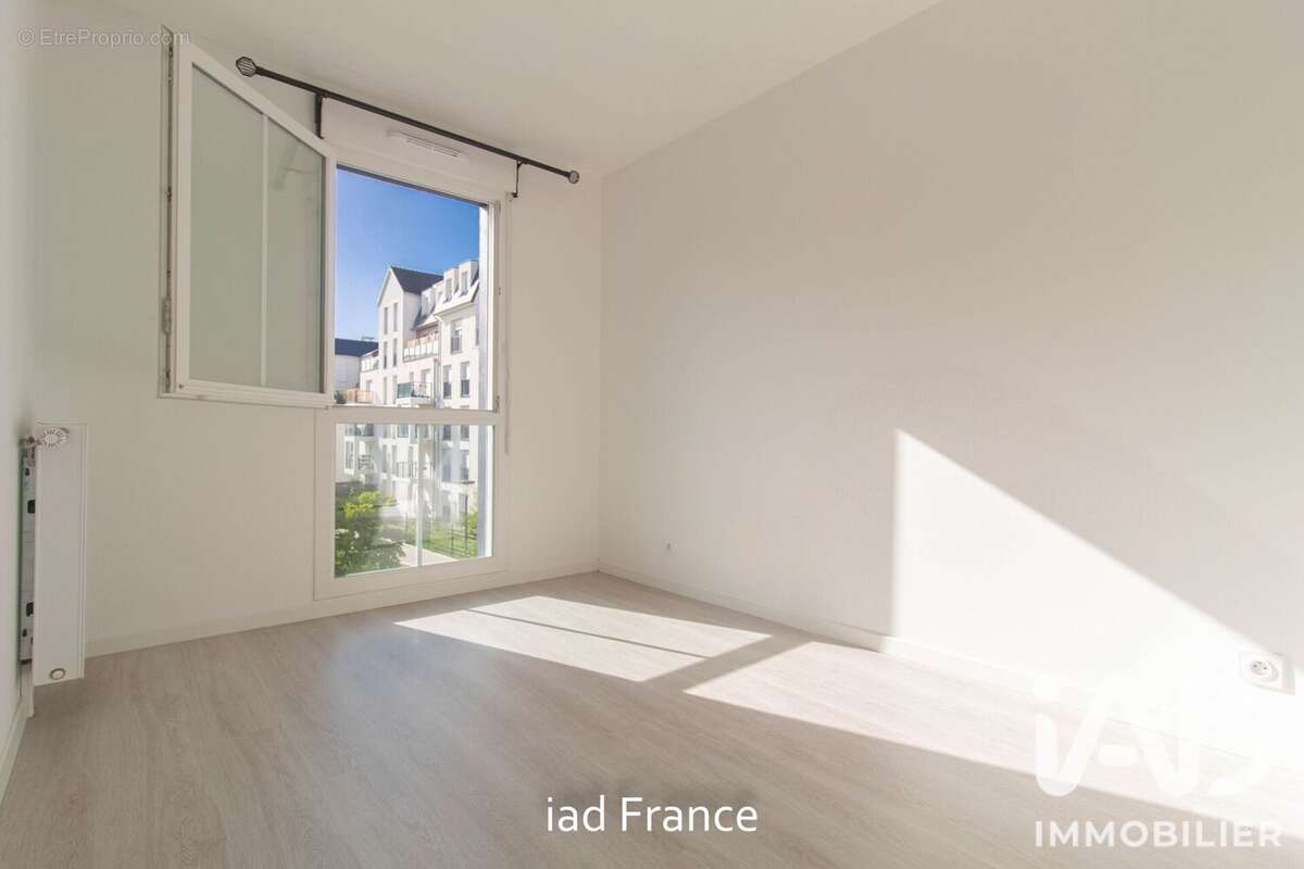 Appartement 54 m² à Maurepas  - photo 9