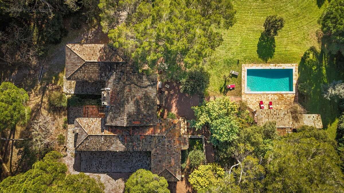 Maison à SAINT-RAPHAEL