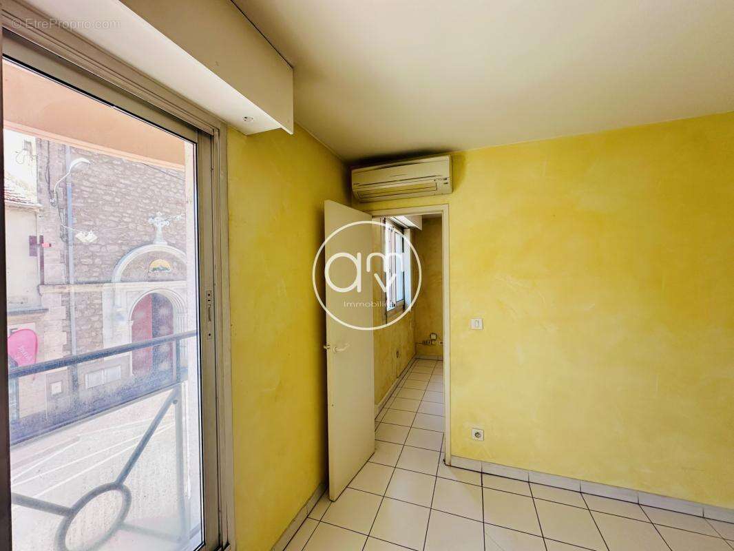 Appartement à HYERES