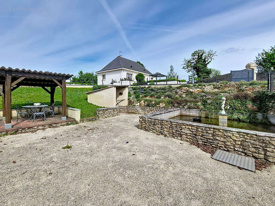Maison à DOUE-LA-FONTAINE
