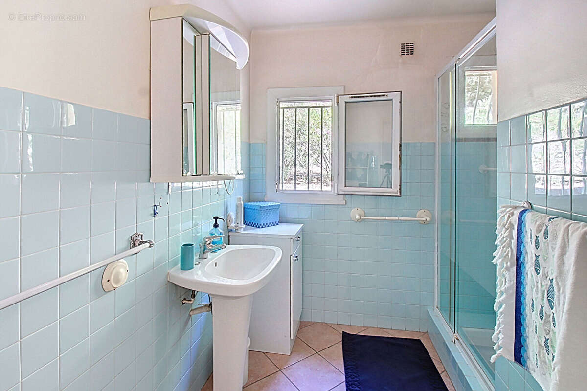 A VENDRE !  Maison Draguignan 6 pièces 170 m² avec garage et piscine - photo 13