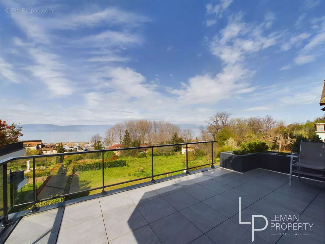 Appartement T3 ? Vue lac, proche centre et embarcadère - photo 7