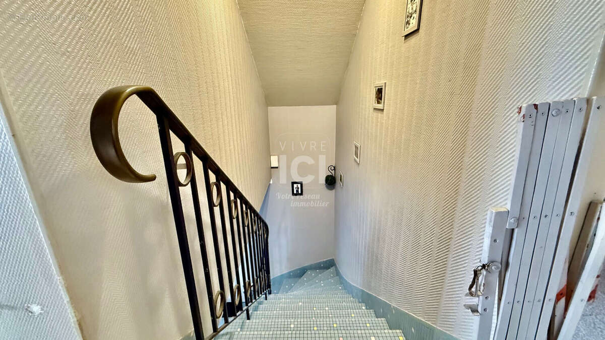 Maison à SAINTE-LUCE-SUR-LOIRE