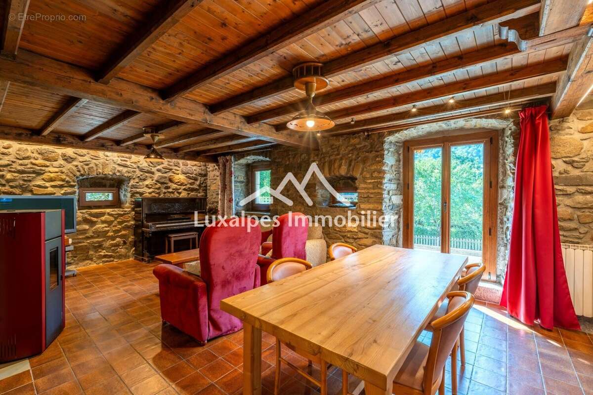 Maison à LES VILLARDS-SUR-THONES