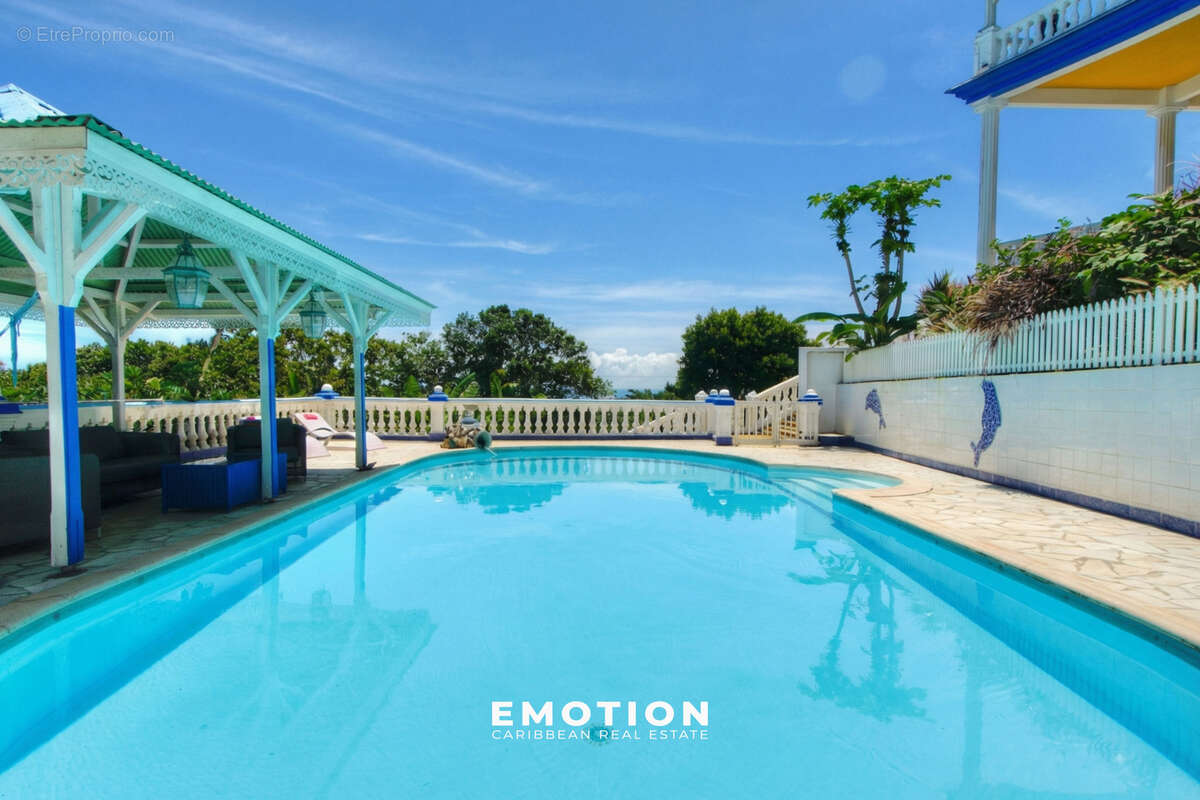 Maison à SAINTE-ROSE