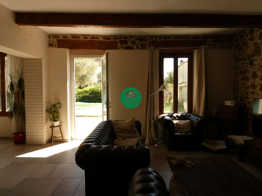 Bastide 7 pièces à vendre Quartier Les Sablettes   La Seyne-sur-Mer (83) - photo 6