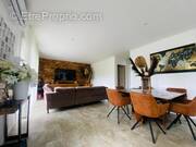 Photo 1 - Maison à SURGERES