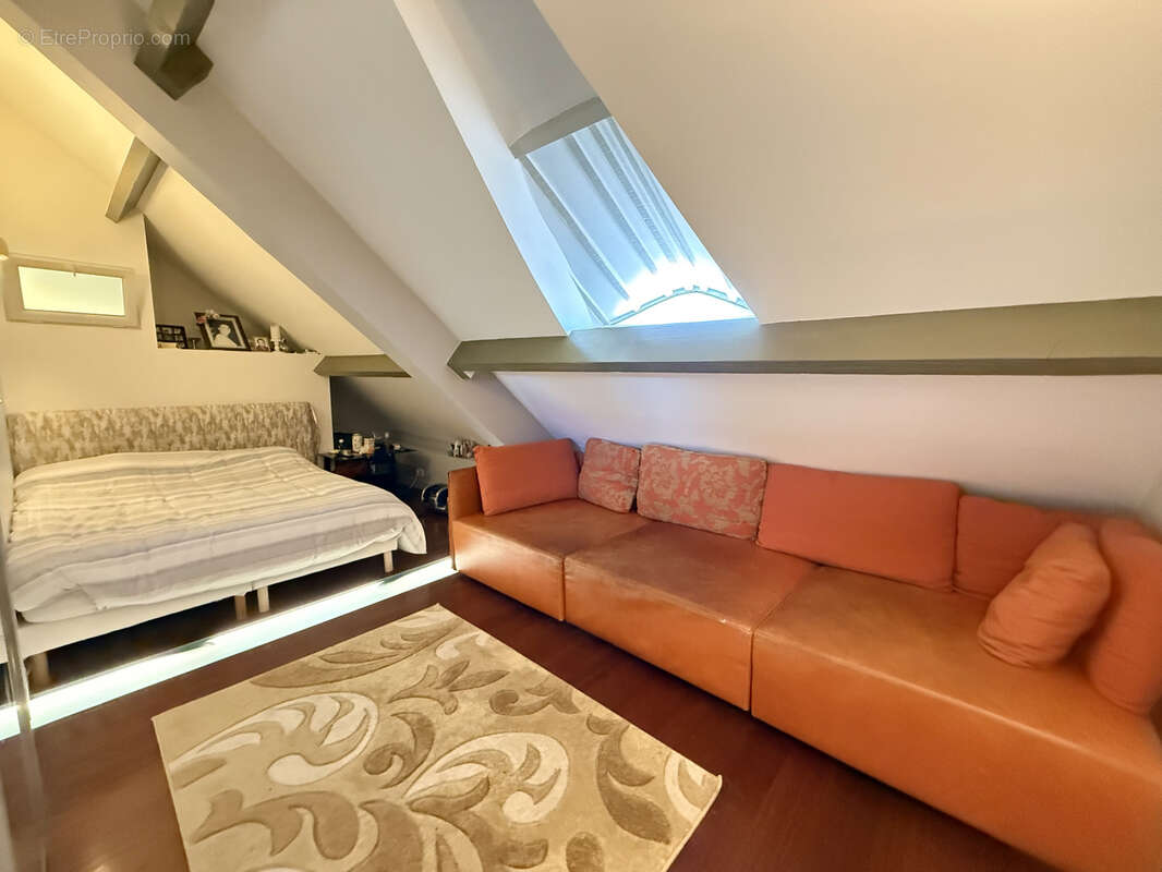 Maison à LE PLESSIS-ROBINSON