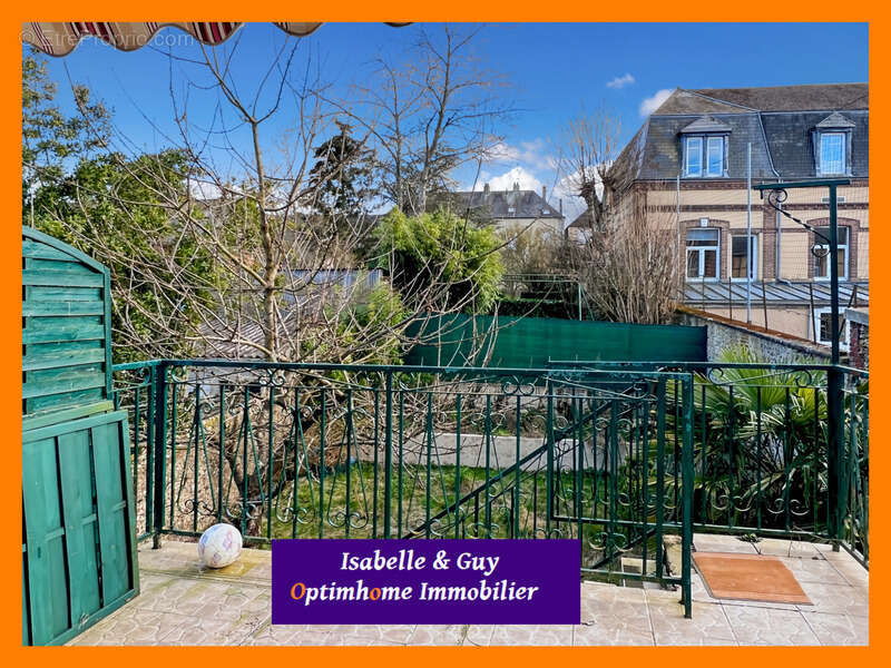 Maison à L'AIGLE