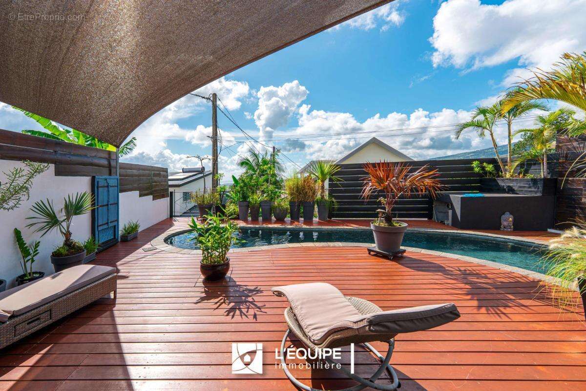 Maison à SAINT-DENIS