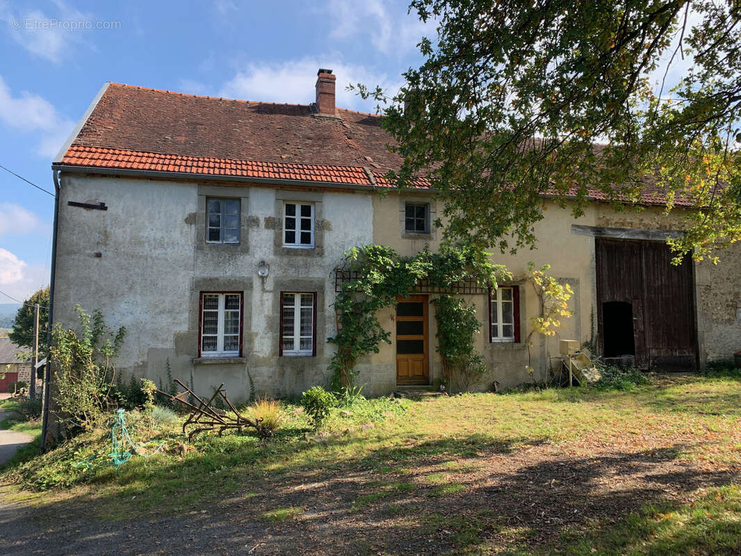 Maison à VIRLET