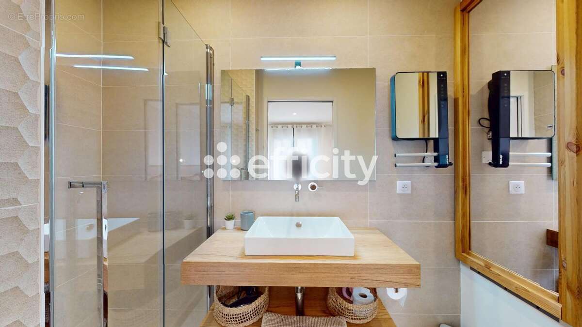 Maison à VALRAS-PLAGE