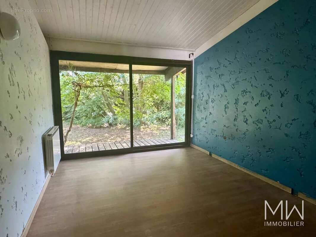 Maison à SAINT-JEAN-D'ILLAC